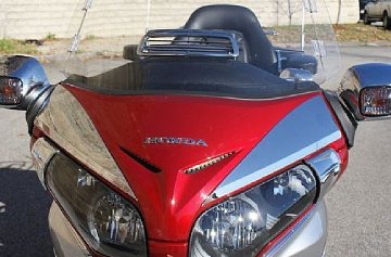 GL1800 Windshield Panel Accents