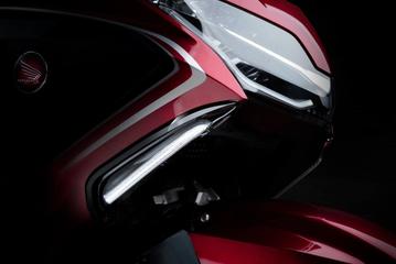 2018 Goldwing Lighted Vent Trim