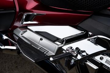 2018 Goldwing Chrome Side Covers